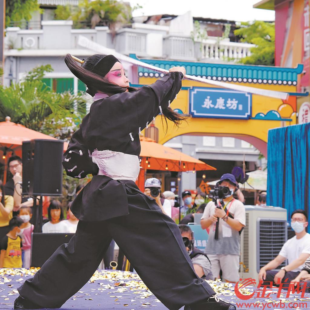 广州：“绣花”功夫活化传统街区 “非遗”传播从线下到线上